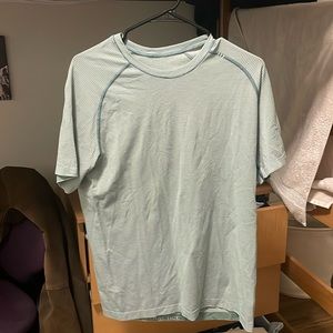 Great condition and very unique colorway